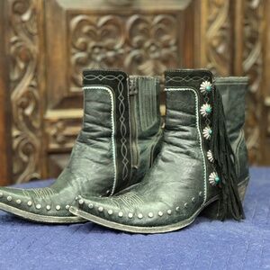 Old Gringo’s size 9B women’s